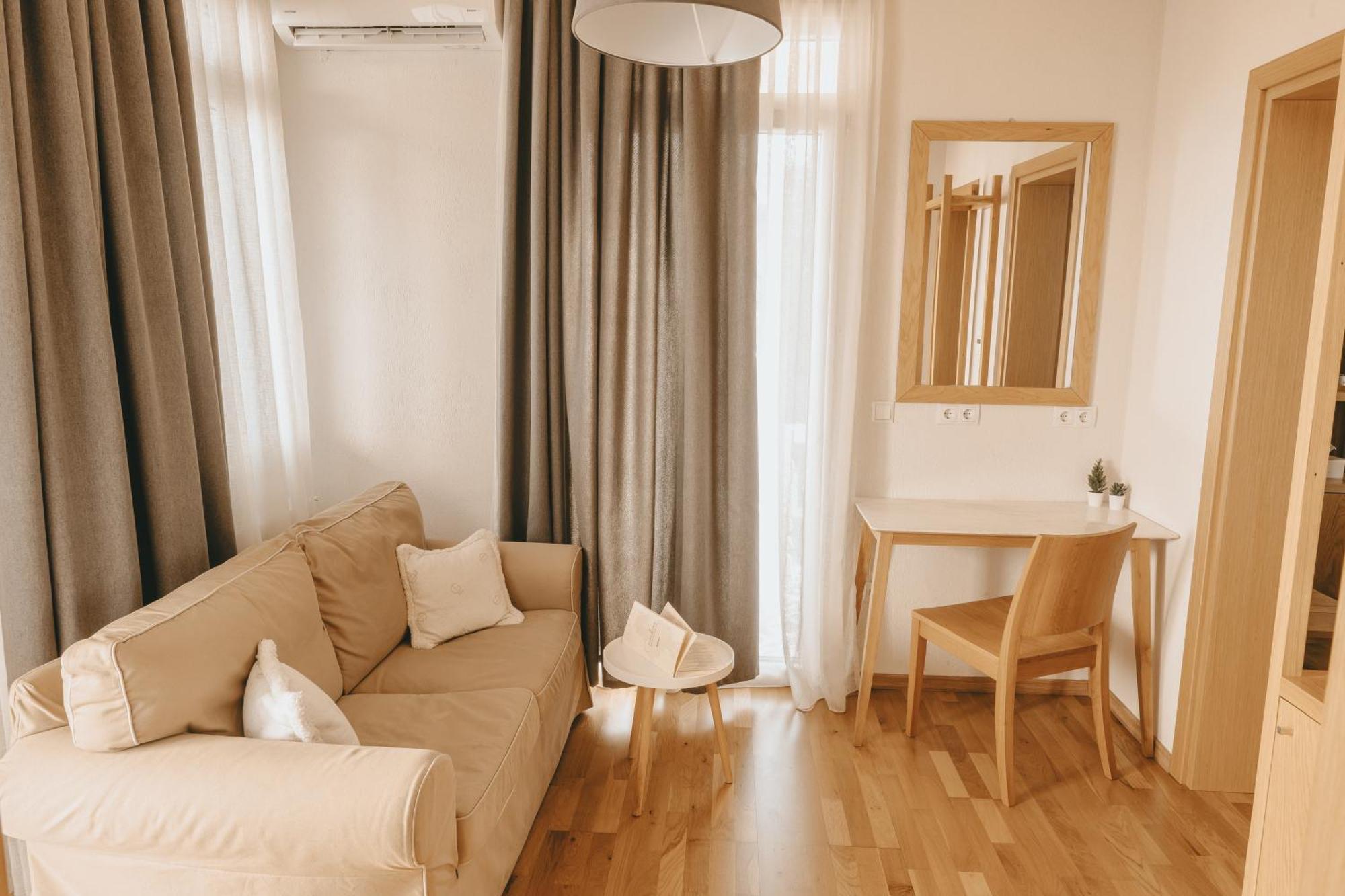 Giardino High Living Suites Drama Ngoại thất bức ảnh