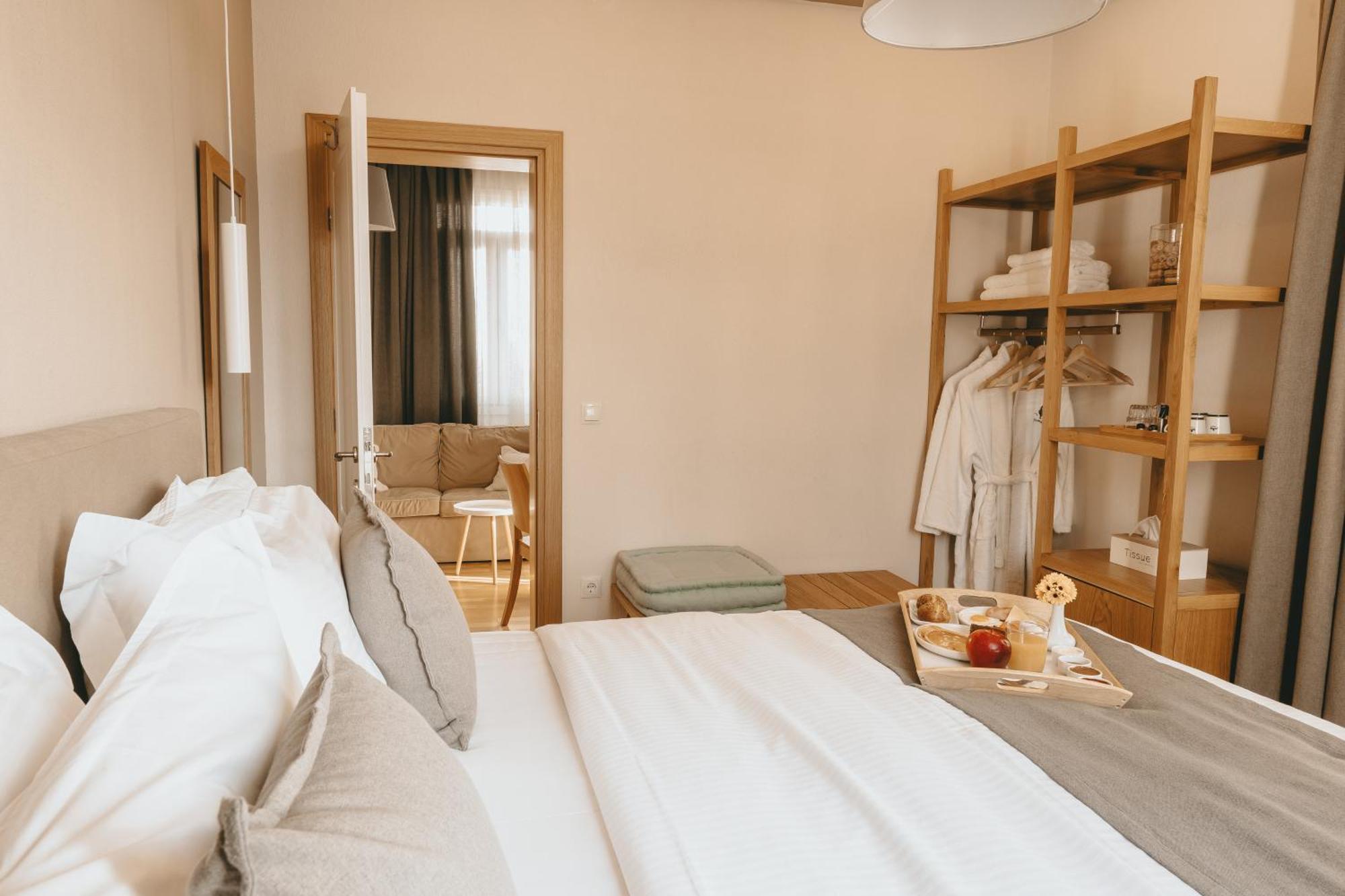 Giardino High Living Suites Drama Phòng bức ảnh